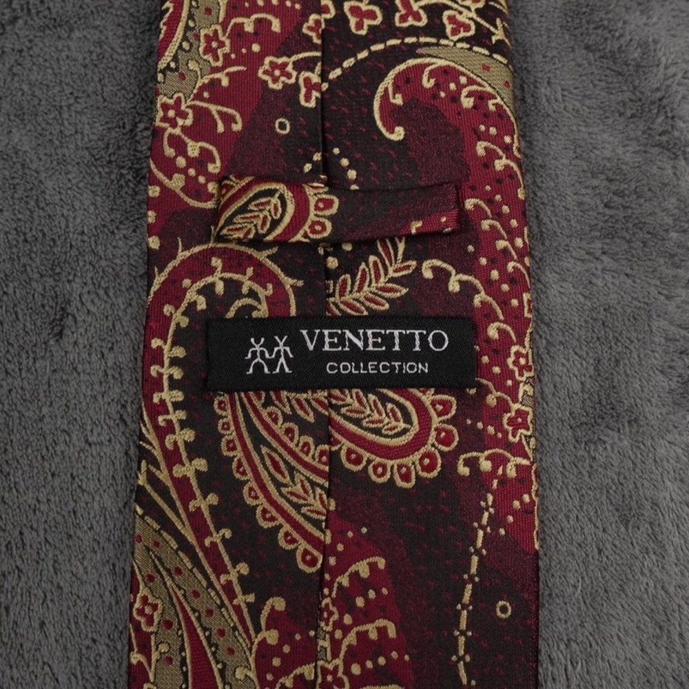 Uomo Venetto Paisley Silk Necktie Burgundy Gold Floral Classic 58" - Picture 3 of 7